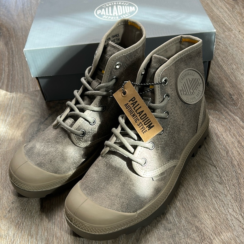 Palladium Pampa Hi Wax Unisex Shoes Size Men 4.5/Women 6